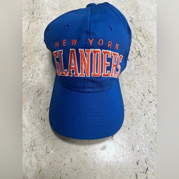 NY Islanders NHL 1990’s Vintage Snap Back Baseball Hat by Starter - Picture 1 of 5